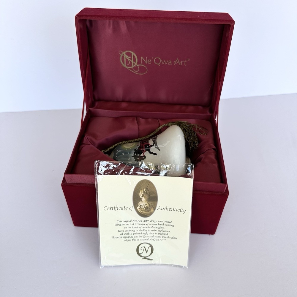Ne'Qwa Art Glass Christmas Ornament Country Sleigh Bells‎ W/Case W/Certificate
